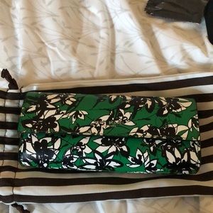 Henri bendel sun glass clutch